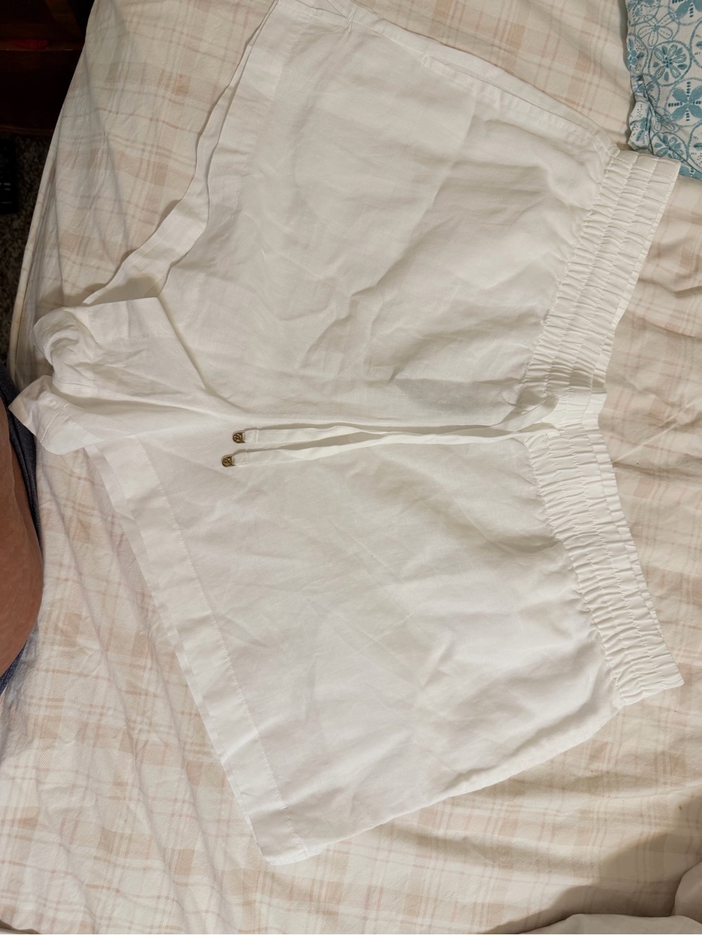 a new day White Elastic-Waist Drawstring Athletic Shorts